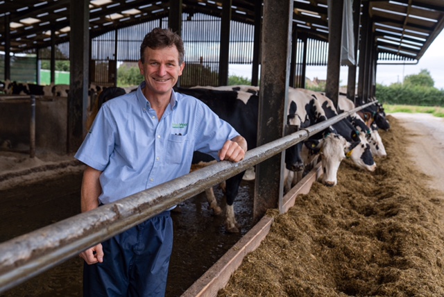 XLVets member Julian Allen wins Farmer Weekly Livestock Adviser of the Year